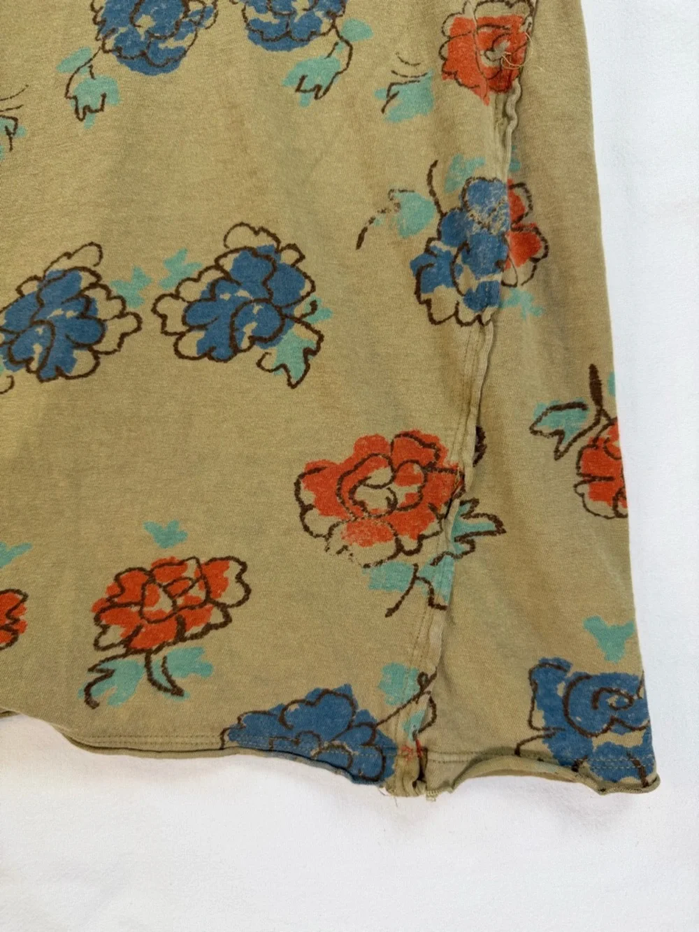 We The Free Nina Boheme Olive Short Sleeve Oversized Tee with Floral Print Large - Picture 5 of 9